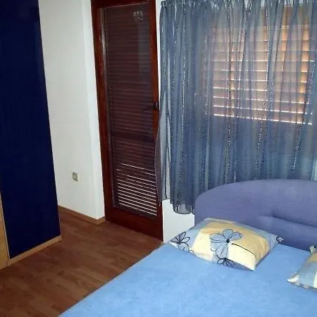 Apartmán In With Sea View, Terrace, Air Conditioning, Wifi 4593-3 *